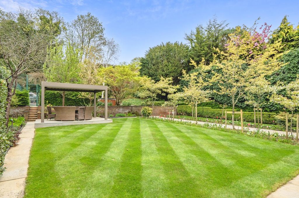 Additional image 17 of 5 bed detached house for saleProwse Avenue, Bushey Heath, Bushey WD23