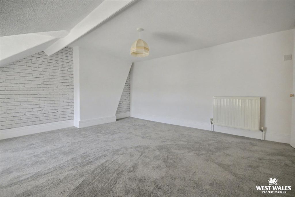 Additional image 26 of 5 bed semi-detached house for salePark Place, Cardigan SA43