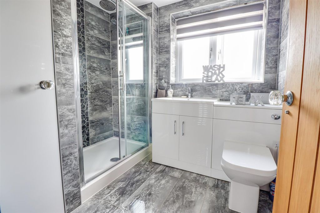 Additional image 19 of 4 bed detached house for saleBarbara Avenue, Canvey Island SS8
