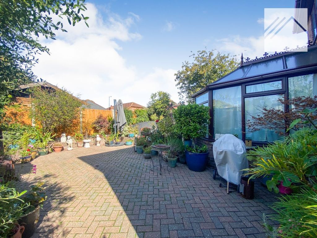Additional image 18 of 4 bed detached house for saleThorpe Leas, Canvey Island SS8