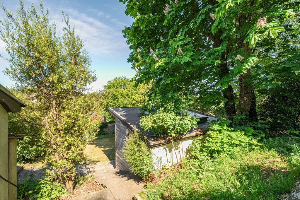 Additional image 19 of 2 bed flat for saleHarestone Hill, Caterham CR3