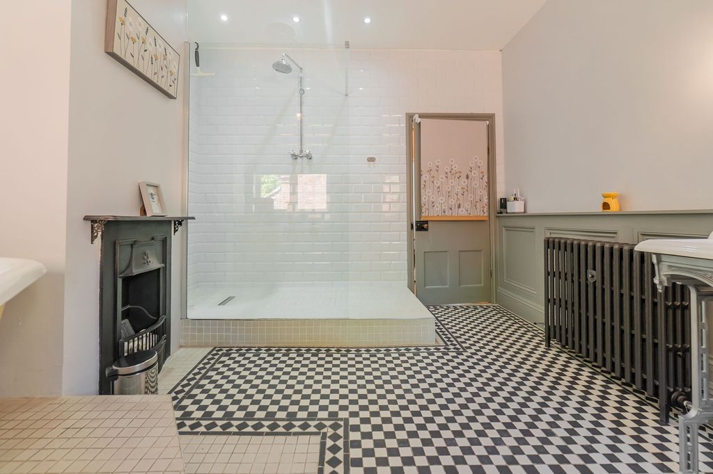 Additional image 20 of 4 bed detached house for saleStockley House, Horninglow Road, Burton-On-Trent DE13
