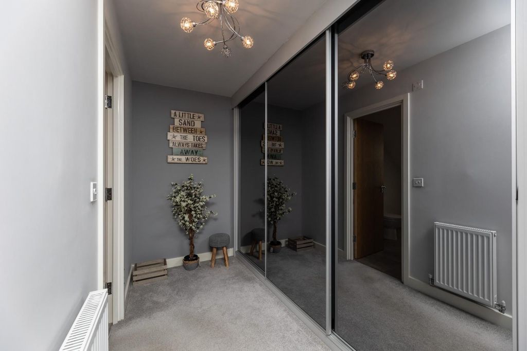 Additional image 17 of 5 bed detached house for saleColclough Close, Castleford WF10