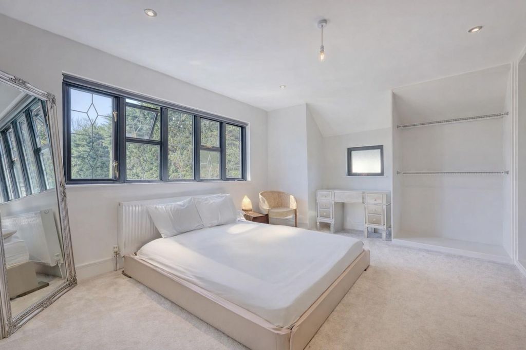 Additional image 25 of 4 bed detached house for saleCourtland Drive, Chigwell IG7