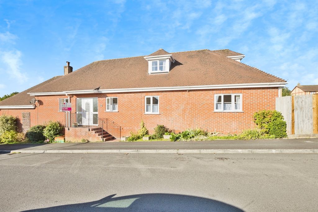 4 bed detached house for saleElizabeth Way, Chard TA20