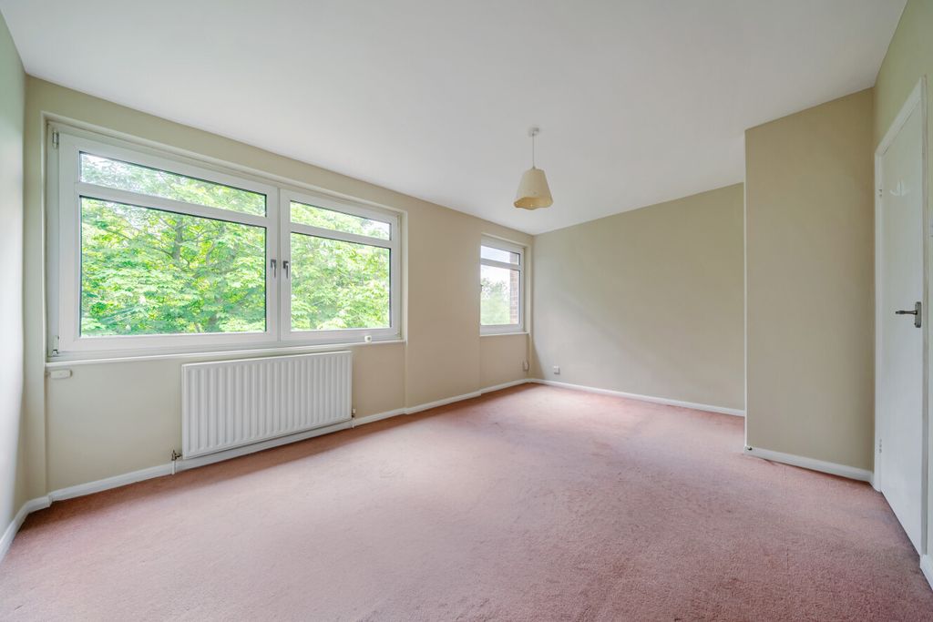 Additional image 7 of 3 bed flat for saleLubbock Road, Chislehurst, Kent BR7