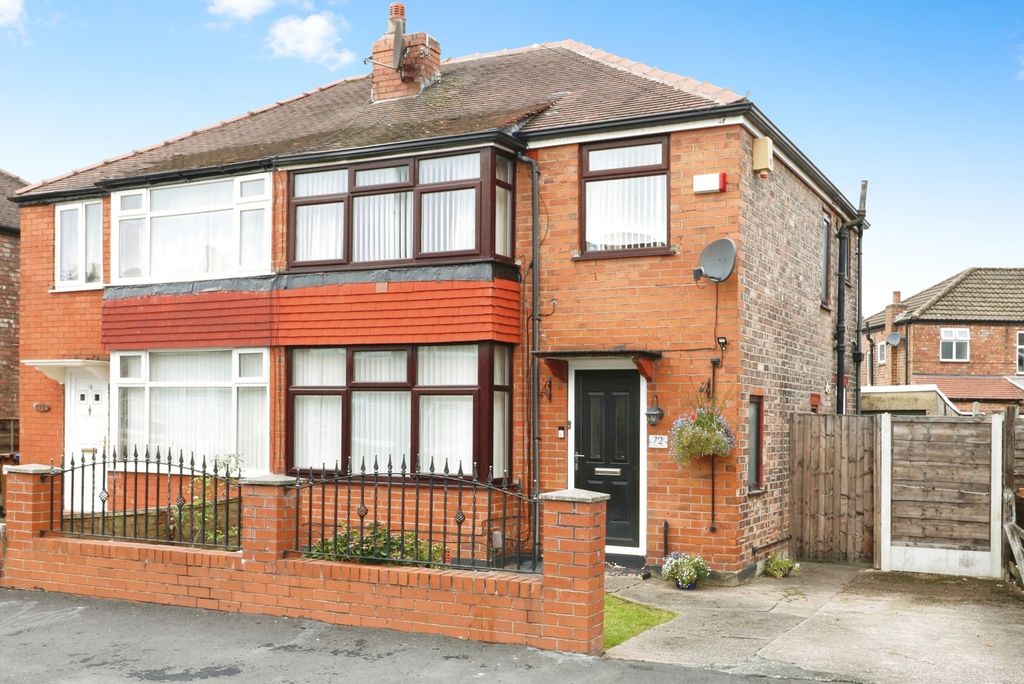 3 bed semi-detached house for saleSt Davids Road, Cheadle, Greater Manchester SK8