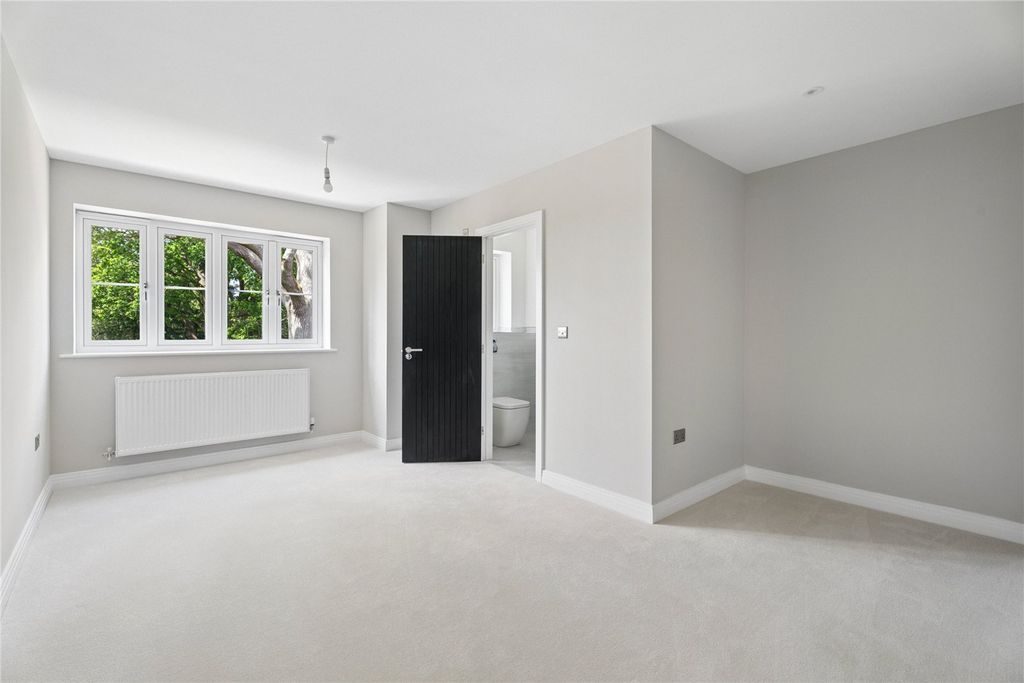 Additional image 15 of 5 bed detached house for saleLye Green Road, Chesham, Buckinghamshire HP5