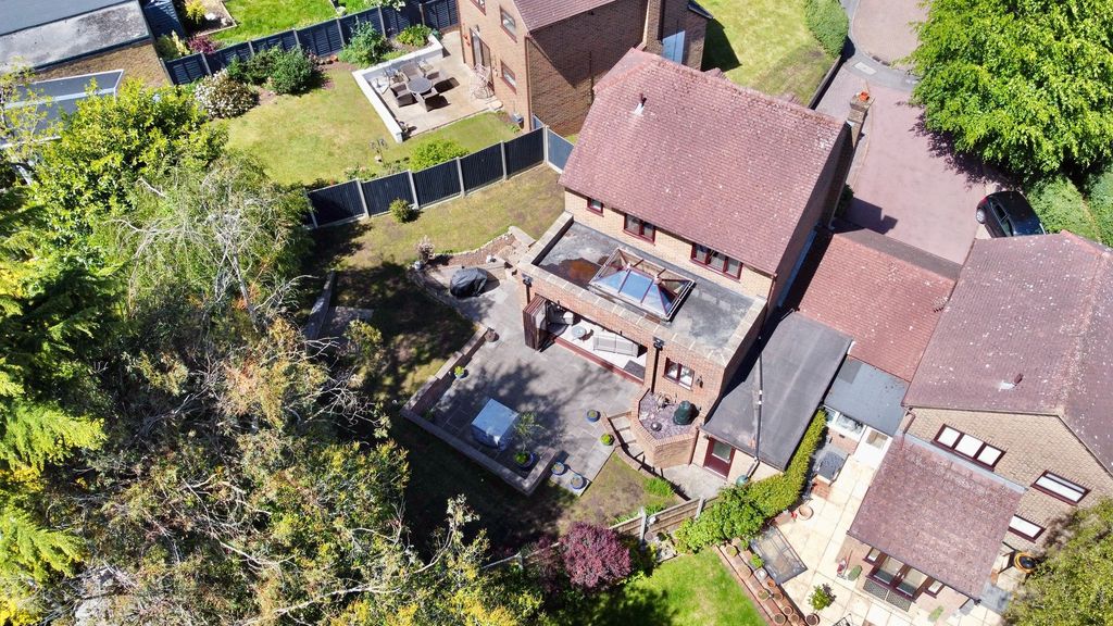 Additional image 4 of 4 bed property for saleFagus Close, Chatham ME5