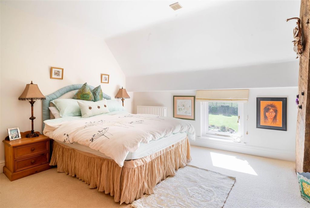 Additional image 49 of 4 bed property for saleHawthorne Barns, Walton Back Lane, Somersall, Chesterfield S42