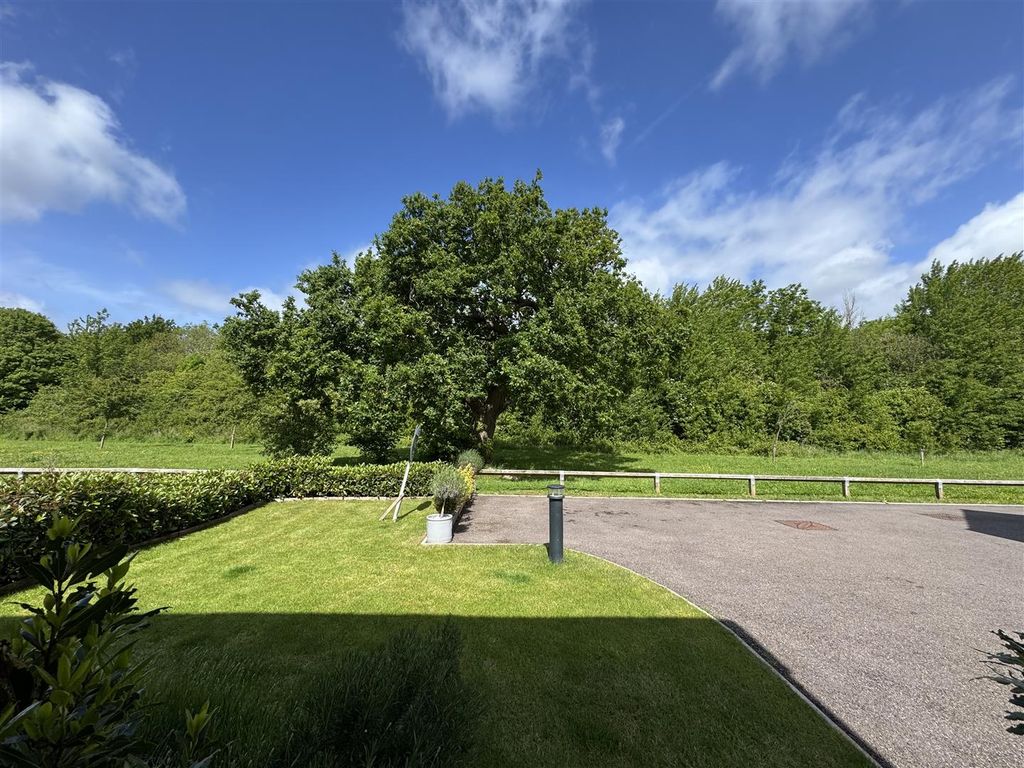 Additional image 2 of 4 bed detached house for saleDormouse Place, Sedbury, Chepstow NP16