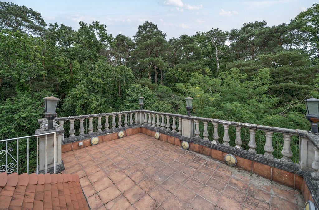 Additional image 39 of 8 bed detached house for saleMaywood Drive, Camberley, Surrey GU15