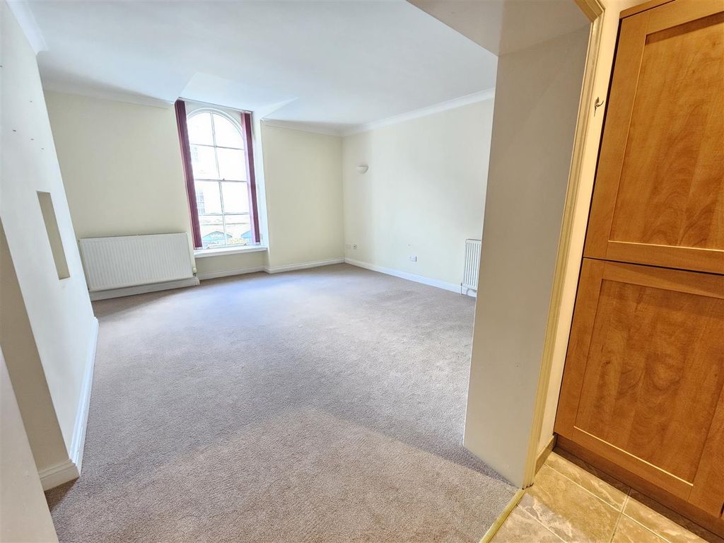 Additional image 4 of 2 bed flat for saleNewmarket Court, Tavistock PL19
