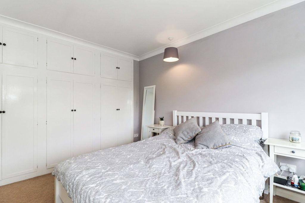 Additional image 12 of 2 bed maisonette for saleDarvell Drive, Chesham HP5