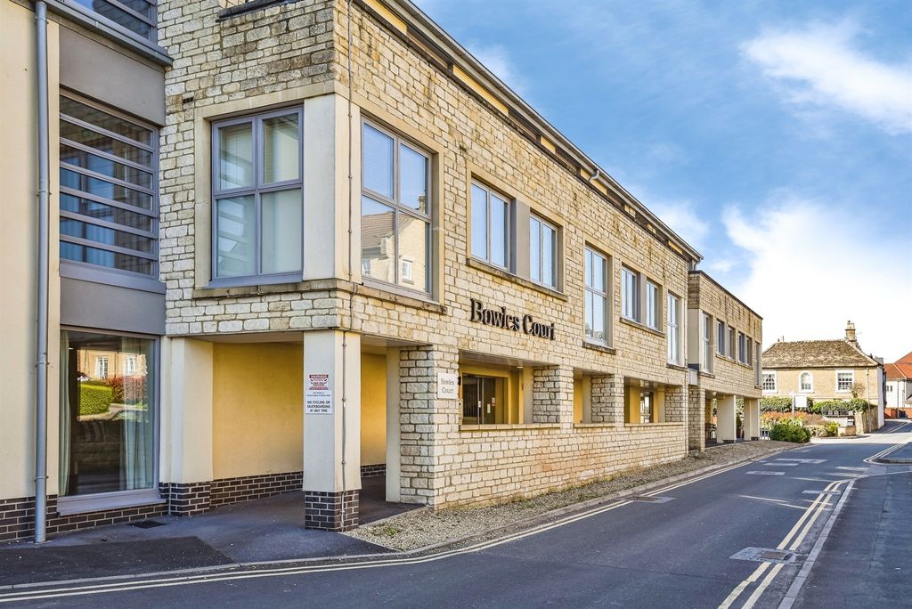 Additional image 11 of 2 bed flat for saleWestmead Lane, Chippenham SN15