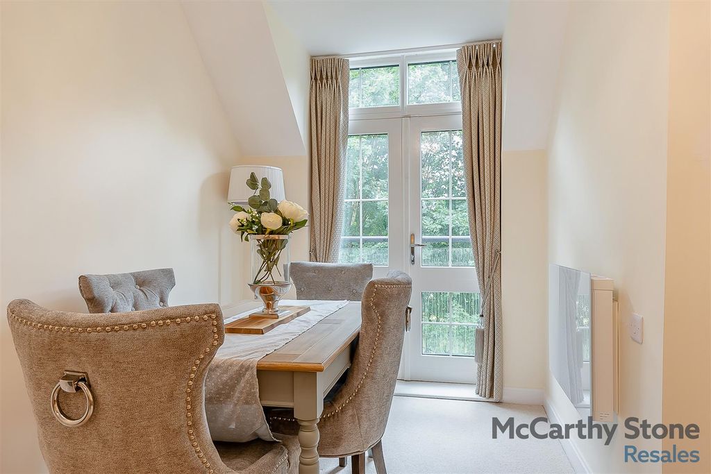 Additional image 8 of 1 bed flat for saleWatson Place, Trinity Road, Chipping Norton, Oxfordshire OX7