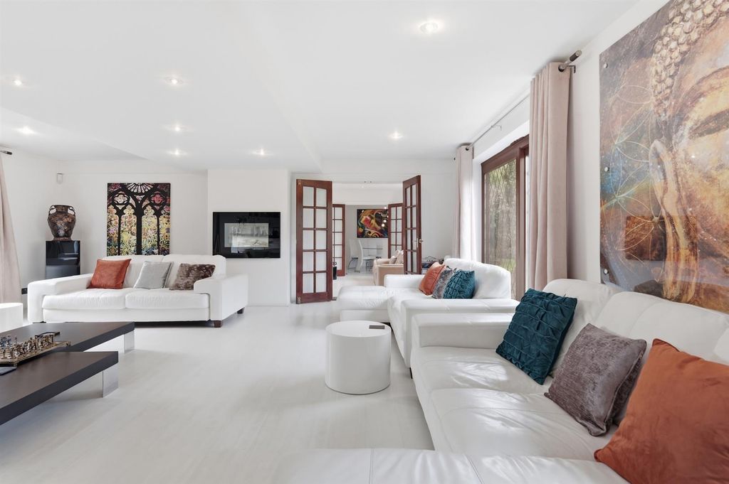 Additional image 16 of 6 bed detached house for saleBromley Lane, Chislehurst BR7