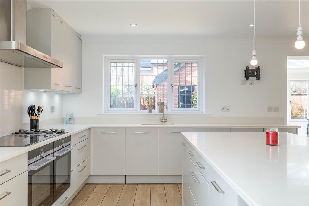 Additional image 17 of 7 bed detached house for saleChapel Fold, Whittle-Le-Woods, Chorley PR6