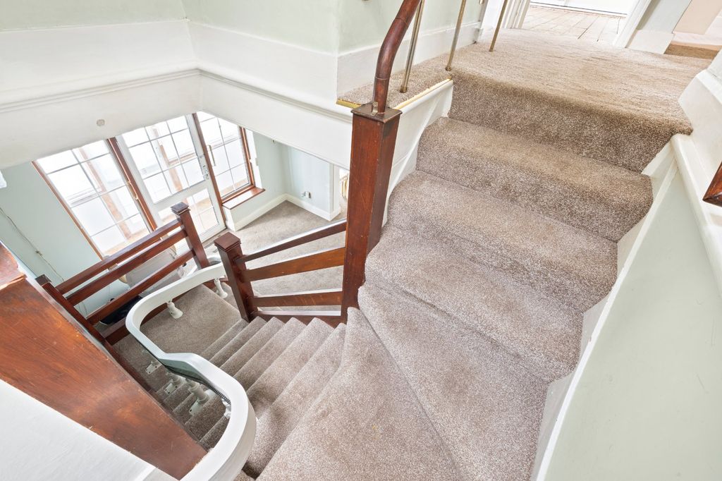 Additional image 17 of 6 bed semi-detached house for saleSalisbury Road, Carshalton SM5