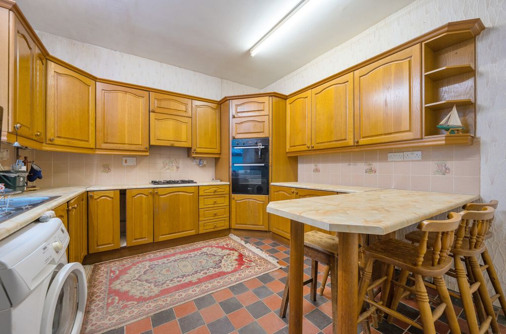 Additional image 4 of 4 bed end terrace house for saleDyfnant Terrace, Llanidloes, Powys SY18