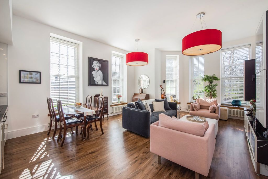 Additional image 2 of 2 bed flat for saleHomestead Road, Chichester PO19