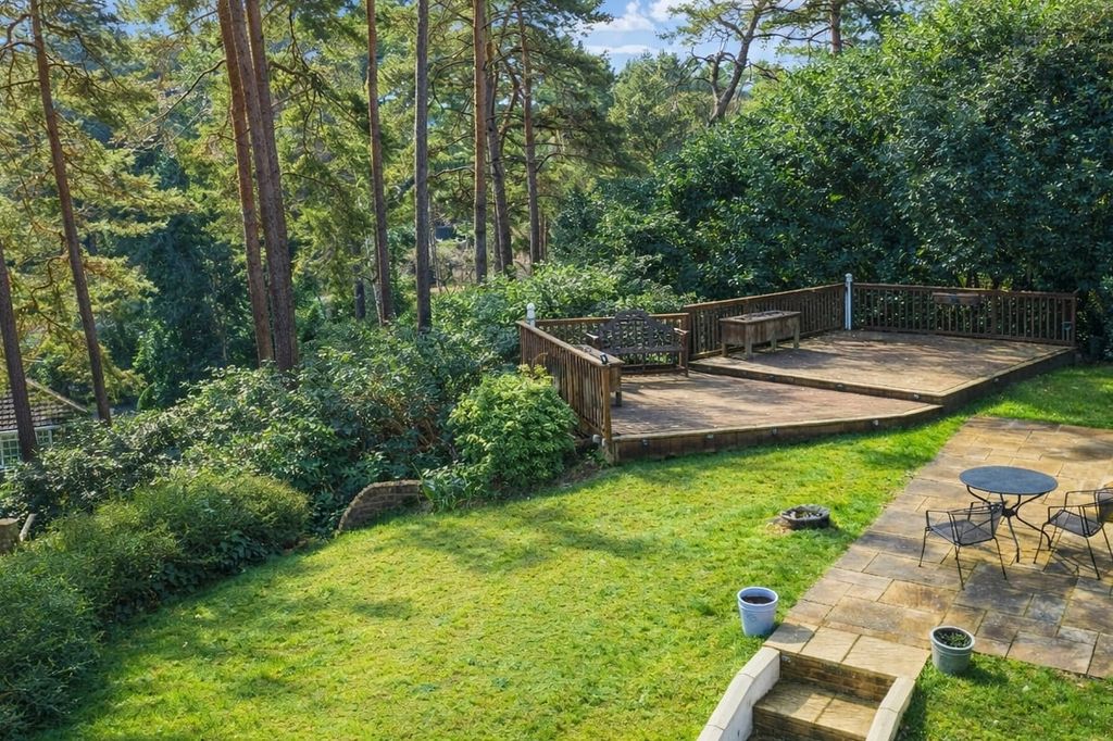 Additional image 12 of 4 bed detached bungalow for saleWalkers Ridge, Camberley GU15