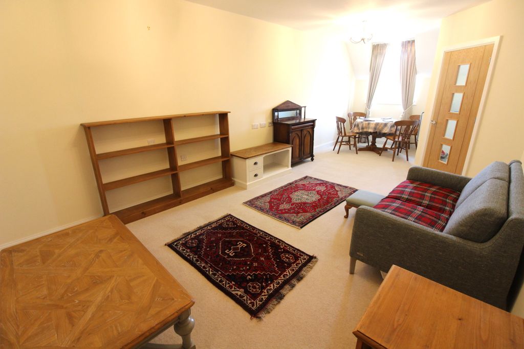 Additional image 7 of 2 bed flat for saleTrinity Road, Chipping Norton OX7