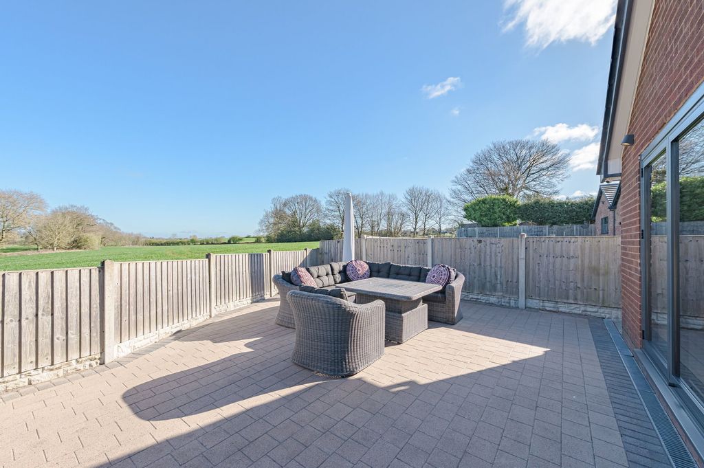 Additional image 32 of 3 bed bungalow for saleChurch Road, Burntwood WS7