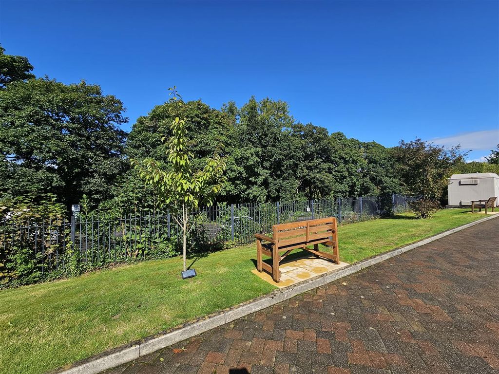 Additional image 10 of 1 bed flat for saleAbbey Rise, Tavistock PL19