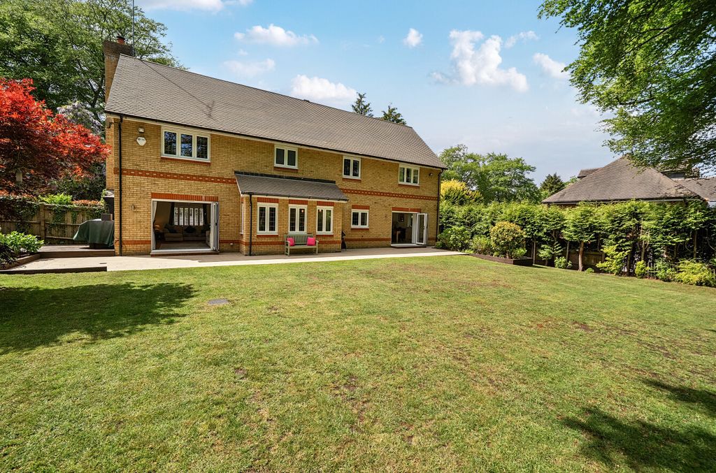 Additional image 26 of 5 bed detached house for saleGolf Drive, Camberley, Surrey GU15