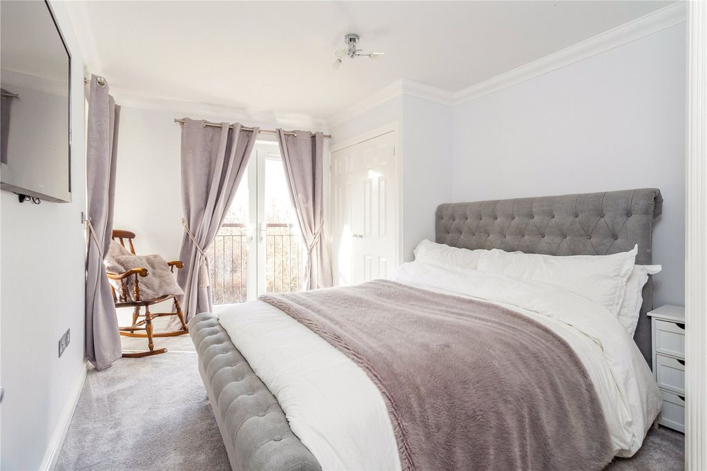 Additional image 9 of 5 bed detached house for saleGowrie Place, Caterham CR3