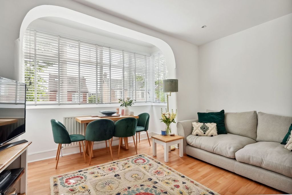 Additional image 12 of 2 bed flat for salePark Lane, Carshalton SM5