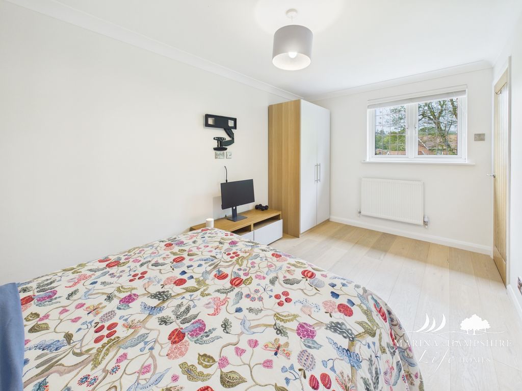 Additional image 34 of 4 bed detached house for saleDunstan Close, Chichester PO19