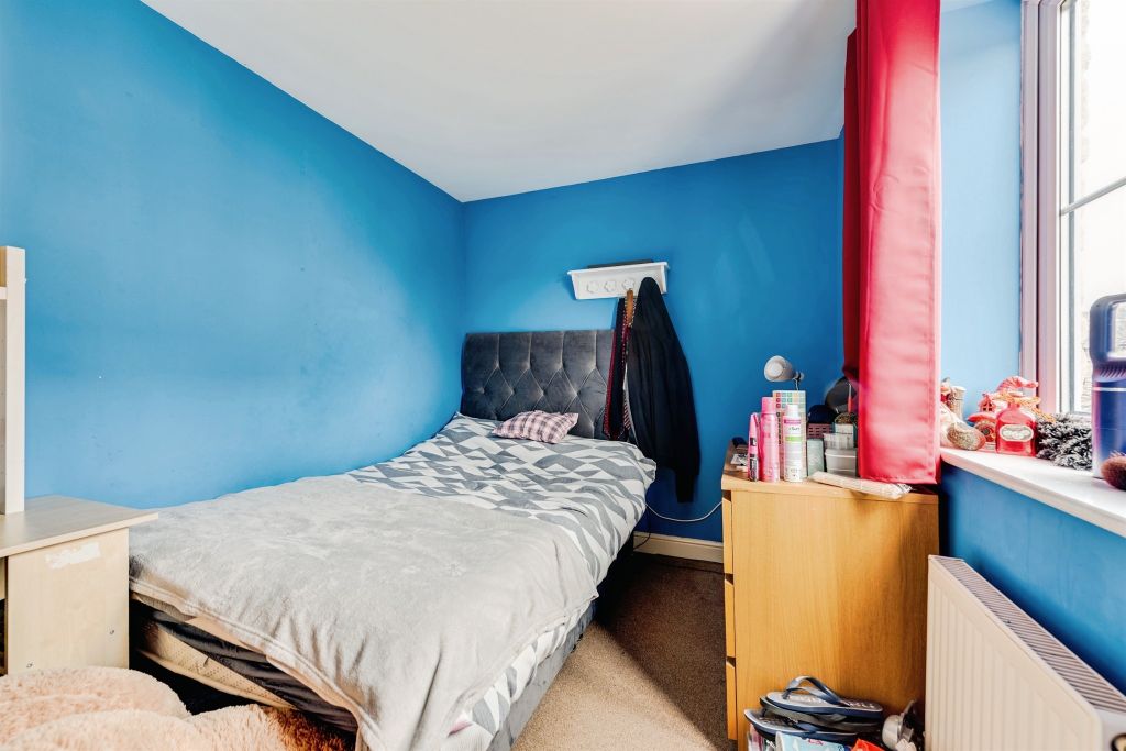 Additional image 10 of 5 bed terraced house for saleElmhurst Way, Carterton OX18