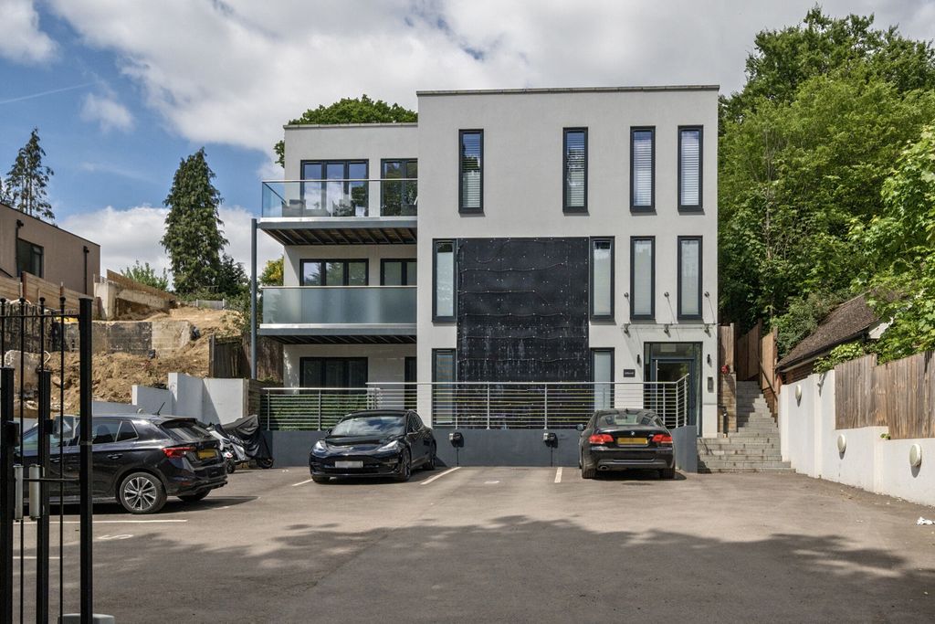 Additional image 20 of 2 bed flat for saleSouthill Road, Chislehurst BR7