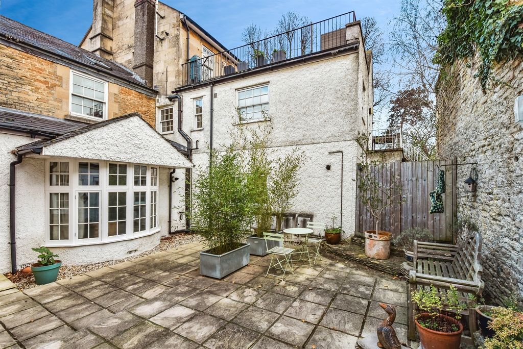 Additional image 9 of 1 bed flat for saleSt. Mary Street, Chippenham SN15