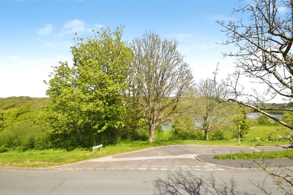 Additional image 5 of 2 bed flat for saleWest Malling Avenue, Plymouth, Devon PL5