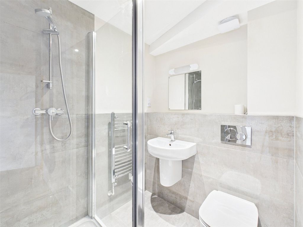 Additional image 11 of 2 bed flat for saleGonvena Hill, Wadebridge, Cornwall PL27