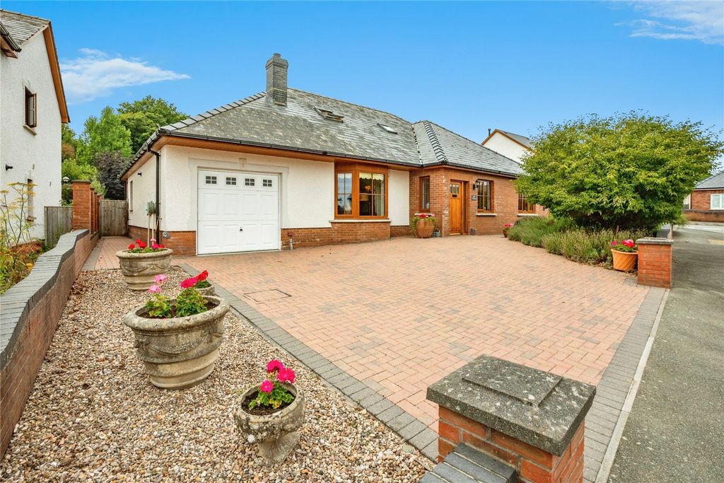 4 bed detached house for saleMaesydderwen, Cardigan, Ceredigion SA43