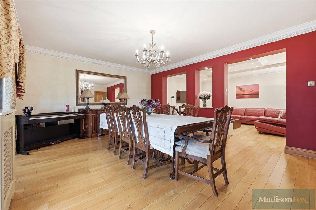 Additional image 6 of 6 bed detached house for saleTomswood Road, Chigwell IG7