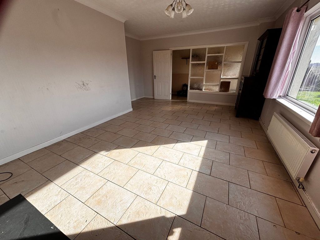3 bed farm for saleCapel Dewi SA32 photo 5
