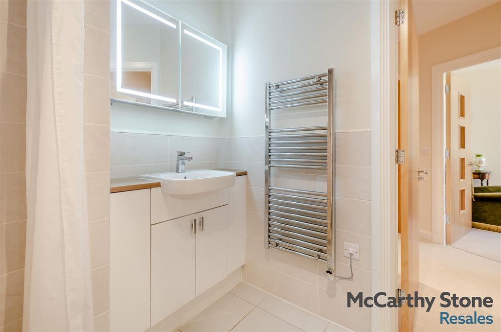 Additional image 9 of 1 bed flat for saleTrinity Road, Chipping Norton, Oxfordshire OX7