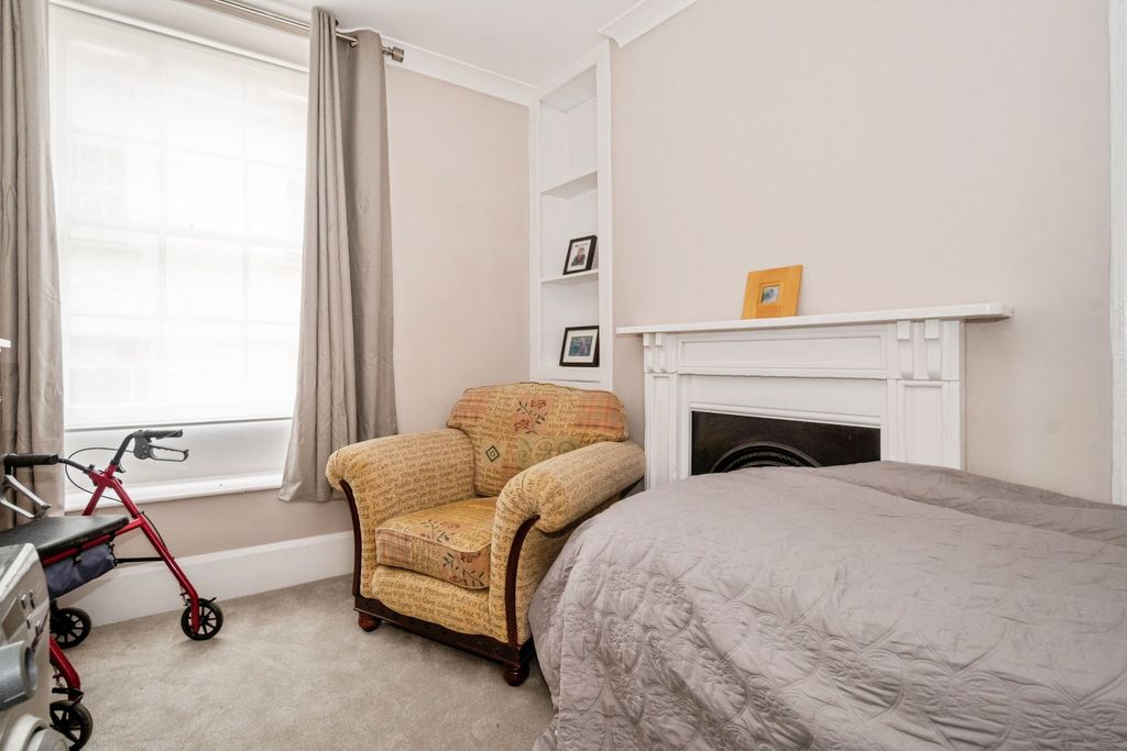 Additional image 16 of 3 bed flat for saleKing Street, Tavistock PL19