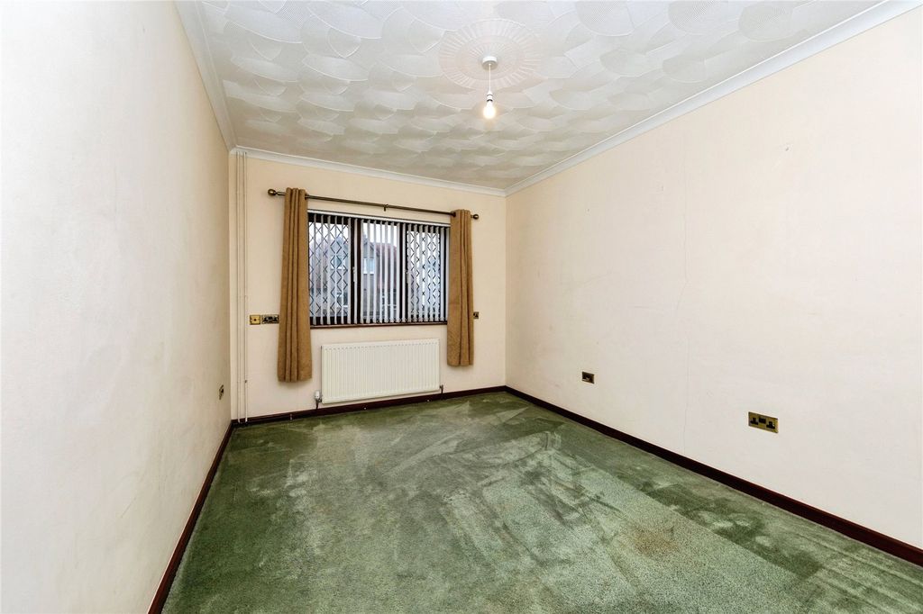 Additional image 6 of 5 bed detached house for saleMaenor Helyg, Pembrey, Burry Port, Carmarthenshire SA16