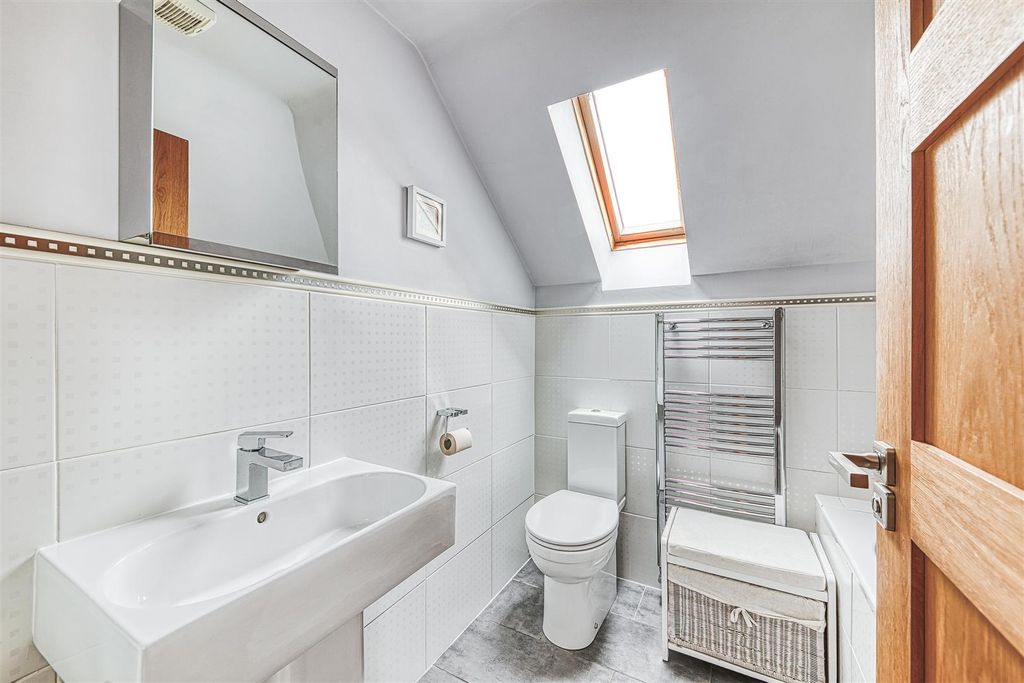 Additional image 25 of 5 bed detached house for saleBeamhill Road, Stretton, Burton-On-Trent DE13