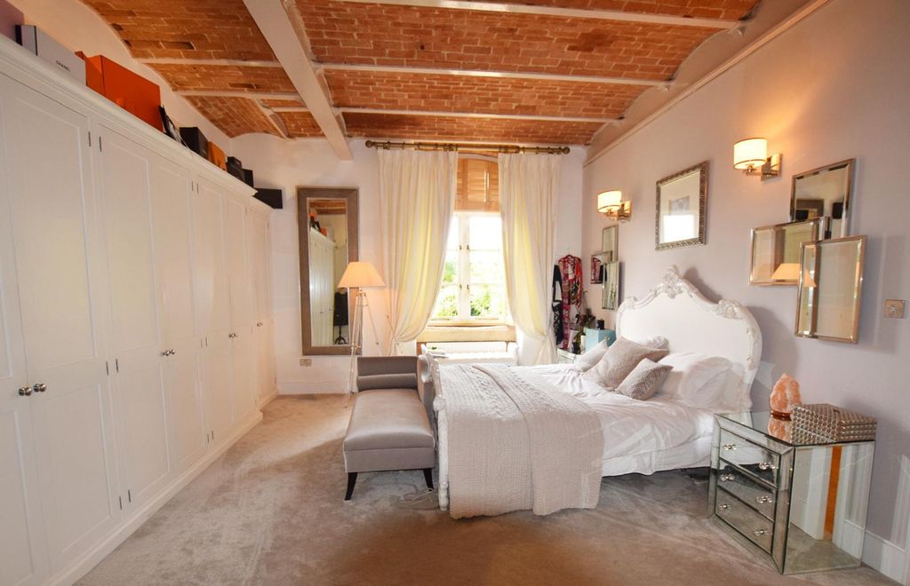 Additional image 4 of 3 bed flat for saleBliss Mill, Chipping Norton OX7