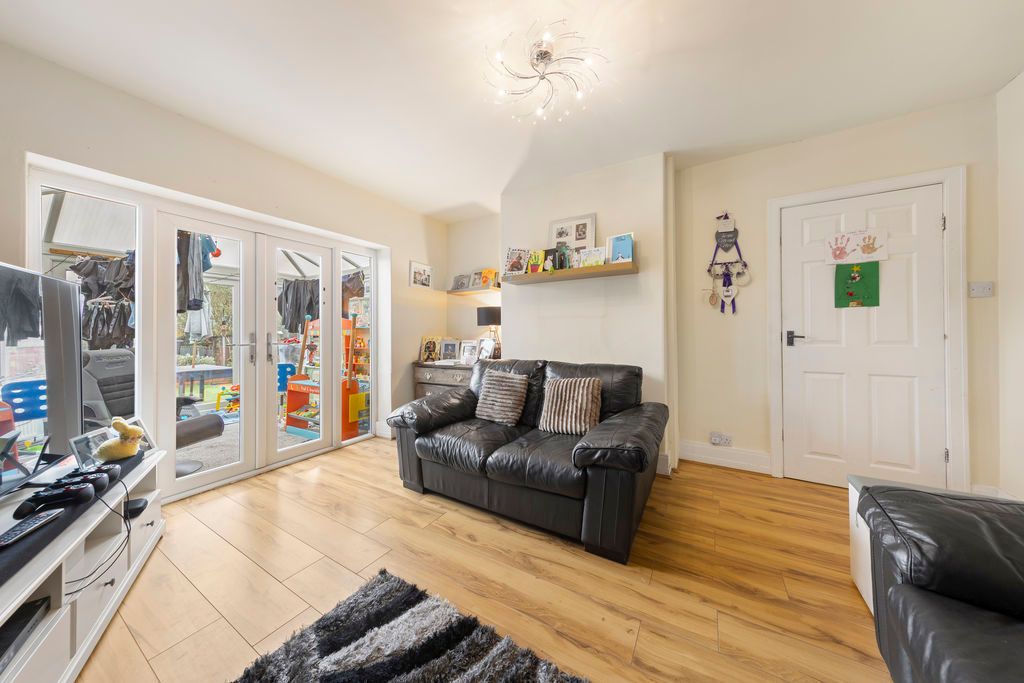 Additional image 11 of 3 bed semi-detached house for saleAvenue Road, Whittington Moor, Chesterfield S41