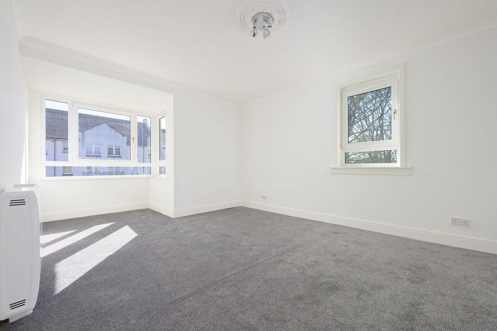Additional image 5 of 2 bed flat for saleNicol Street, Kirkcaldy KY1
