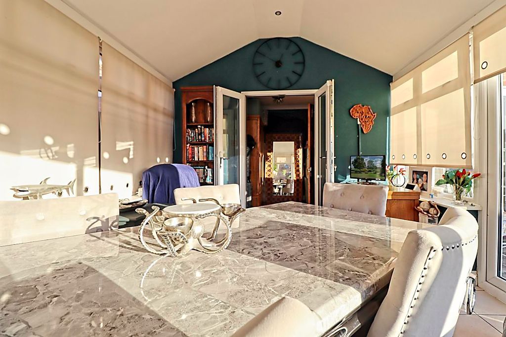Additional image 4 of 4 bed detached house for saleThorney Bay Road, Canvey Island SS8
