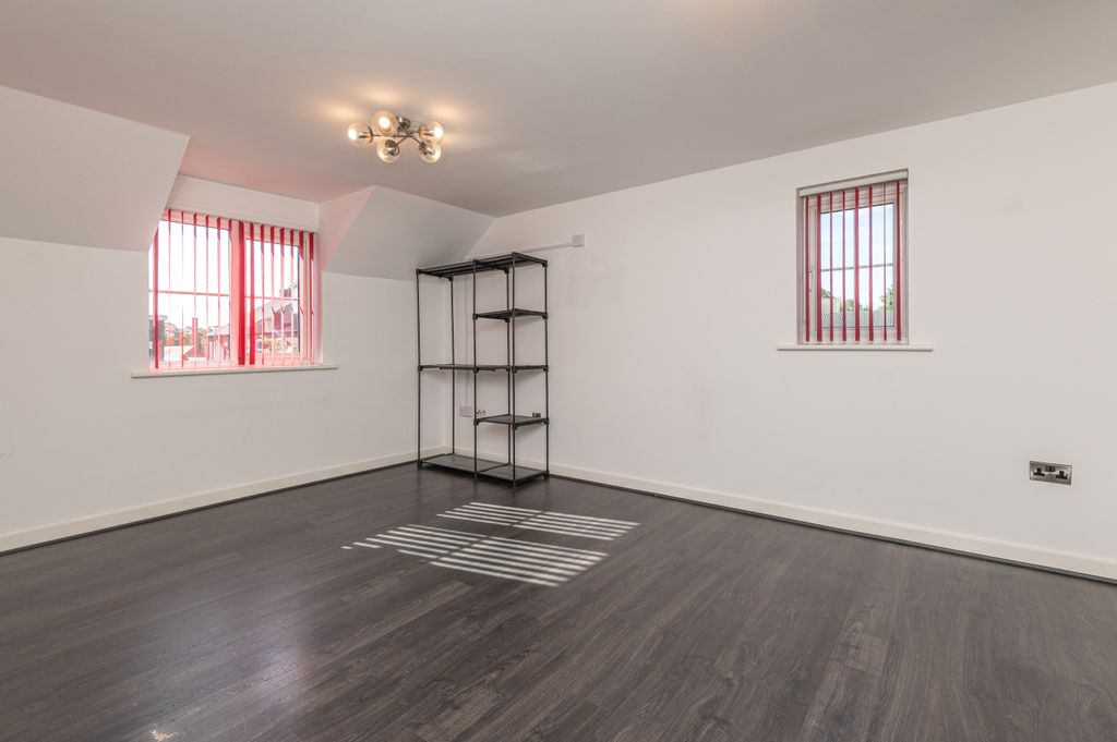 Additional image 4 of 2 bed flat for saleCastle Grove, Pontefract WF8